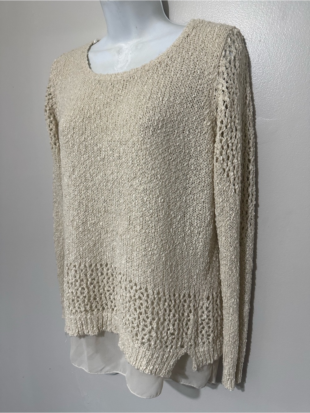 Miracle USA Cream Knit Sweater • Crochet Hem Detail